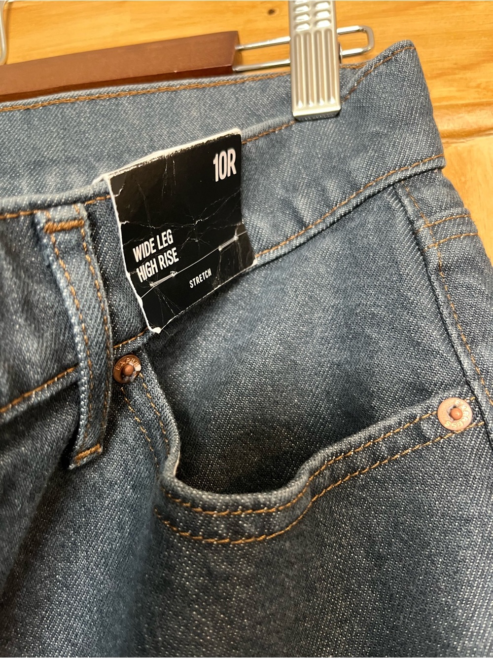 Express Wide Leg High Rise Jeans - Picture 2 of 7